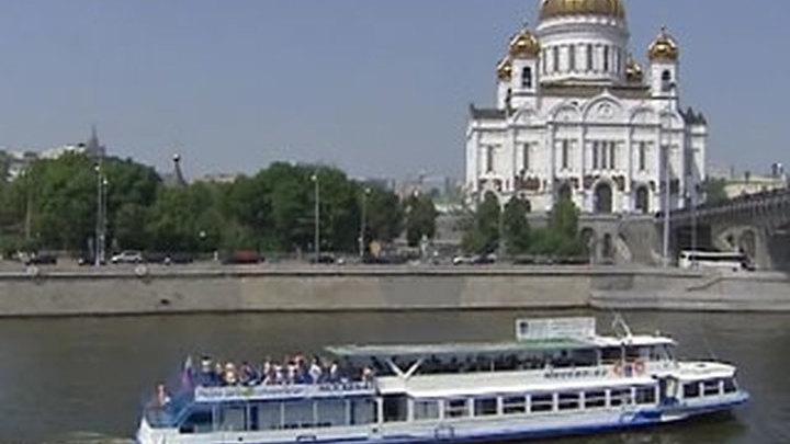В Москве 70 участников вечеринки на теплоходе задержали за употребление наркотиков