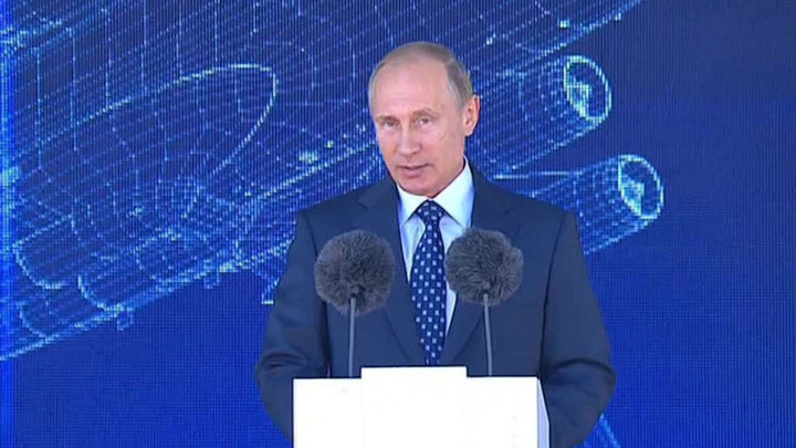 Путин: РФ надеется на развитие сотрудничества с иностранными партнерами в сфере авиации