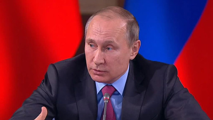 Путин поручил МВД защитить интересы государства и бизнесменов от рейдерства