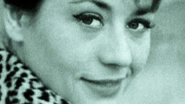 Анни Жирардо