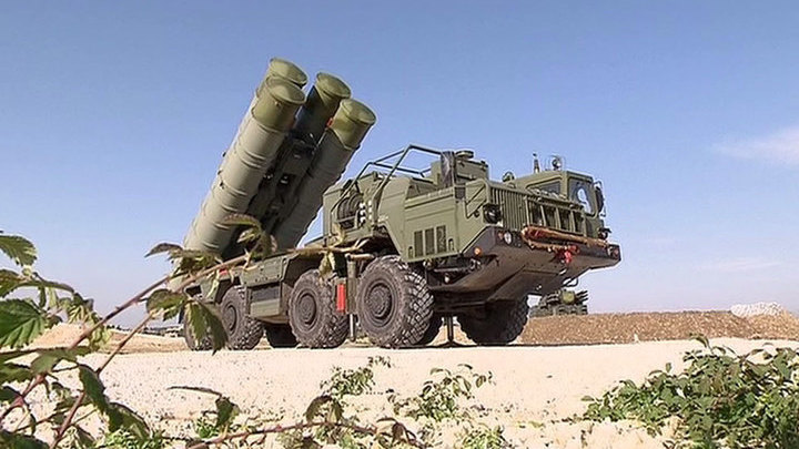 В Крыму заступил на дежурство полк, оснащенный системой С-400 "Триумф"