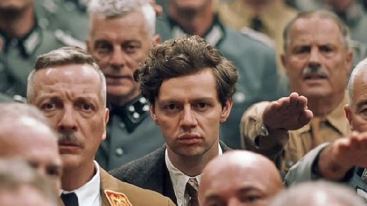 Кирилл Разлогов о фильме "13 минут" (16+)