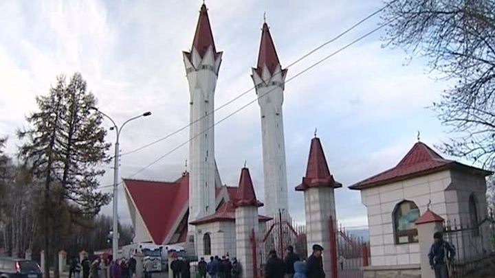 Мусульмане России отмечают Курбан-байрам