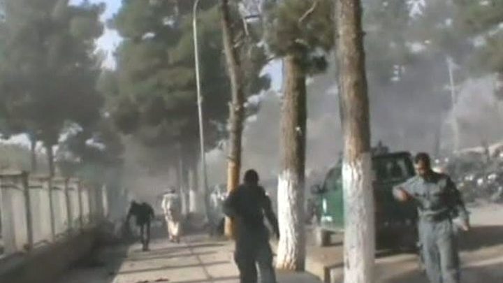 Смертник подорвал себя возле мечети в Афганистане: 37 погибших