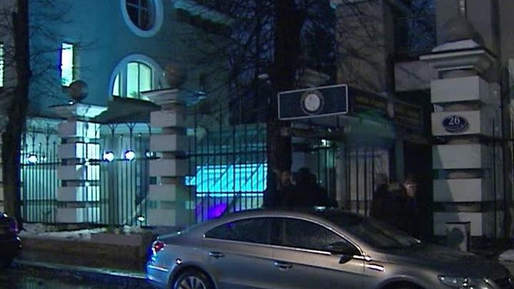 Фанаты устроили массовую драку в столичном баре