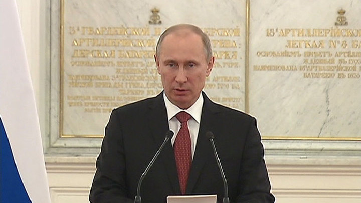 Путин: армия и оборона остаются приоритетом в государственных интересах