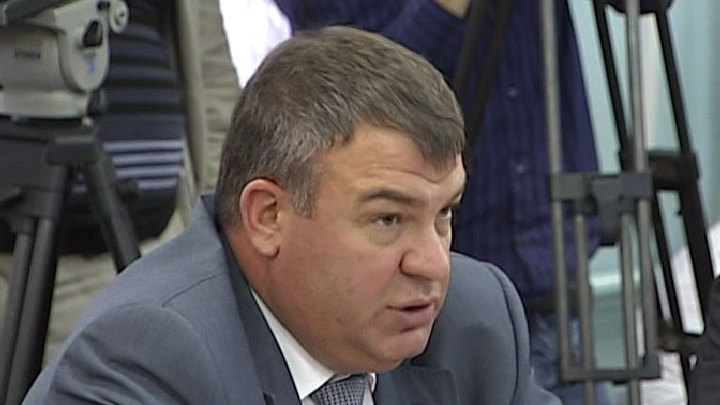 Дело Минобороны: Сердюкова допросят снова 11 января