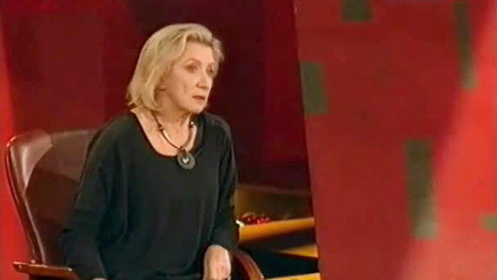 Алла Демидова