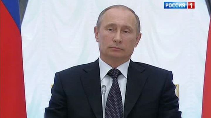 Путин призвал чиновников вкалывать и не заниматься блудом