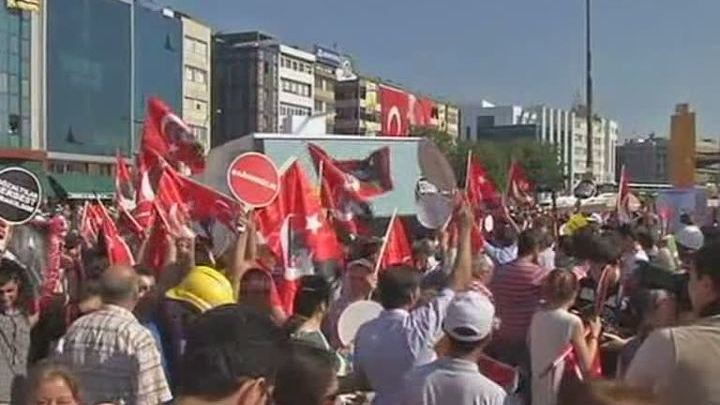 В Германии турки устроили митинг в поддержку Эрдогана