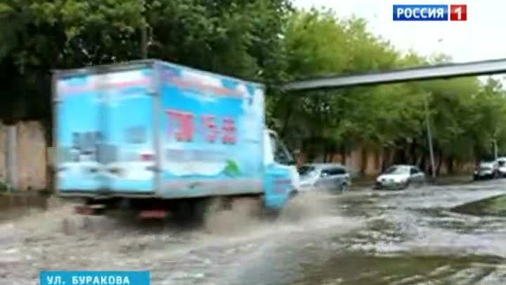 На Осташковском шоссе из-за сильных дождей размыло часть дороги