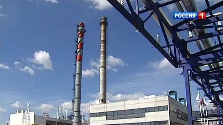 Собянин: реконструкция нефтеперерабатывающего завода завершится к 2015-му году