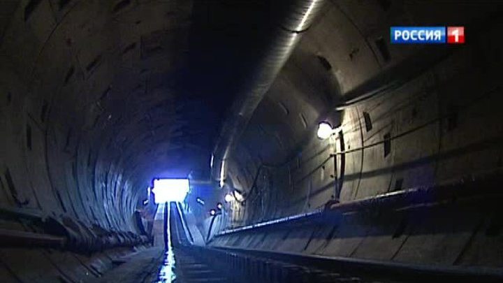 Москва прячет тубы и провода