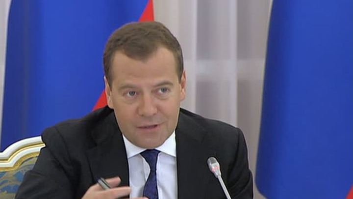 Премьер потребовал упростить получение электронной подписи