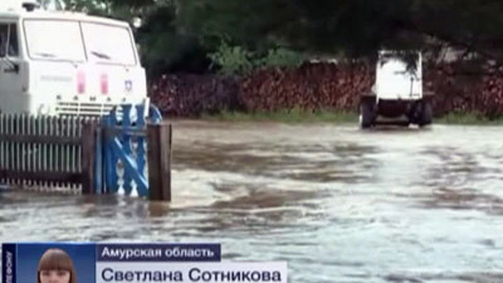 Потоп в Ивановке: жители не могут вернуться в дома