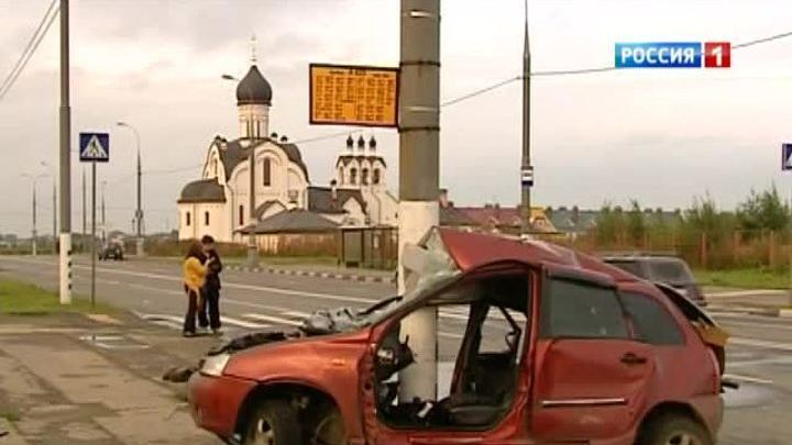 "Лада Калина" врезалась в столб: пассажир погиб на месте
