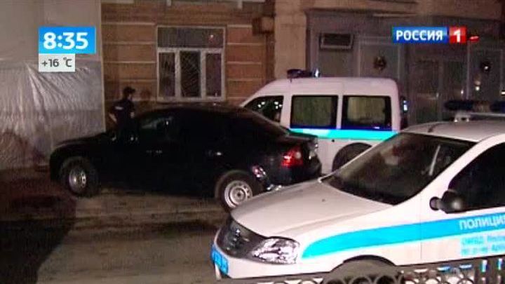 Сын хоккейного тренера Тихонова выпал из окна