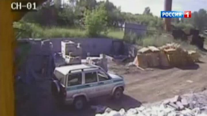Новосибирских приставов обвиняют в краже болгарки