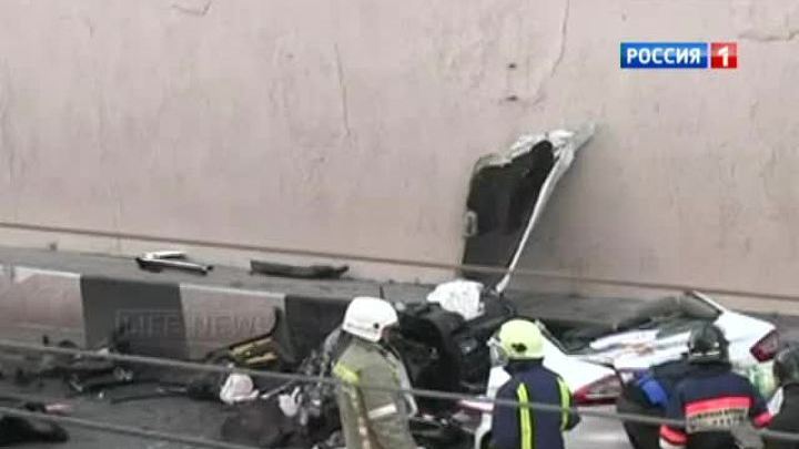 Водитель BMW не справился с управлением: два человека погибли