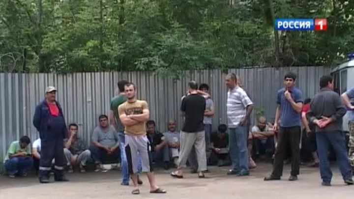 В центре Подольска нелегалы жили и работали на территории завода