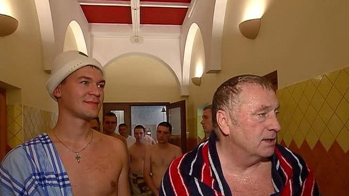Дегтярев встретился с избирателями в бане, а Левичев - в музее