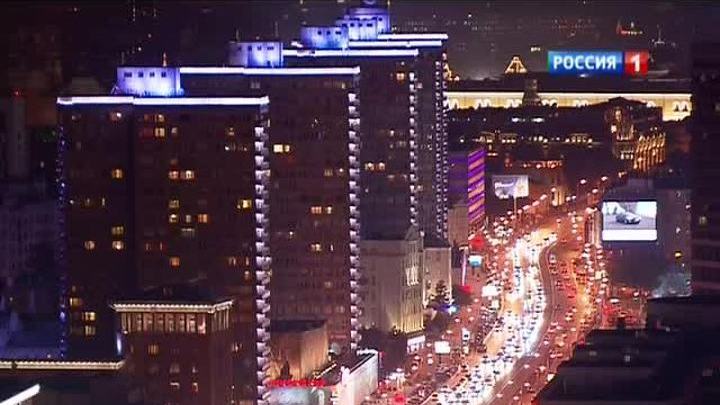 Ночная Москва манит огнями