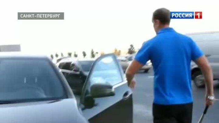 Борцы против дорожного хамства "прокатились" на капоте