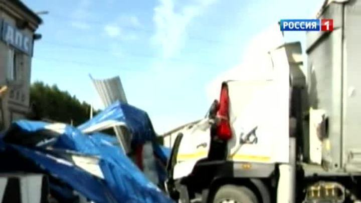 В ЯНАО водитель грузовика из мести разрушил пост ДПС