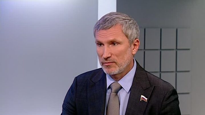 Любовь чиновников к машинам ограничат законом