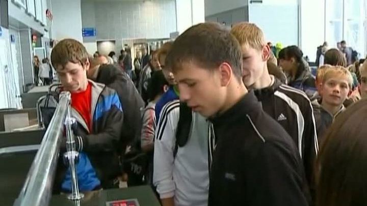 Детей из пострадавших от наводнения районов вывозят в соседние регионы