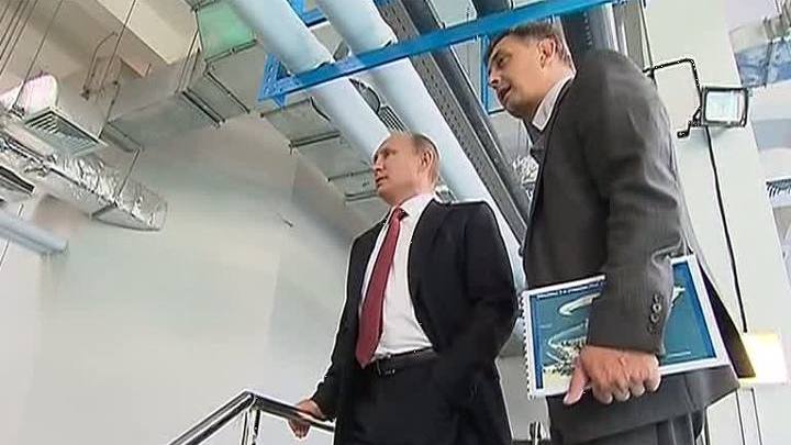 Путин поздравил студентов Дальневосточного университета с новосельем