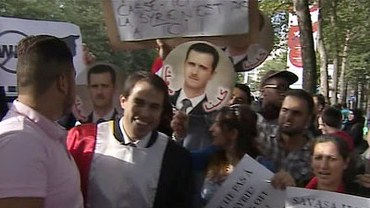 Европейцы вышли на акции протеста против вторжения в Сирию