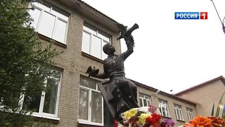 Второкласснику Жене Табакову поставили памятник