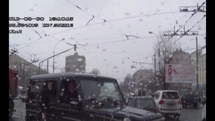 В "кортеже беспредельщиков" на дорогах Москвы замечен муж певицы Жасмин