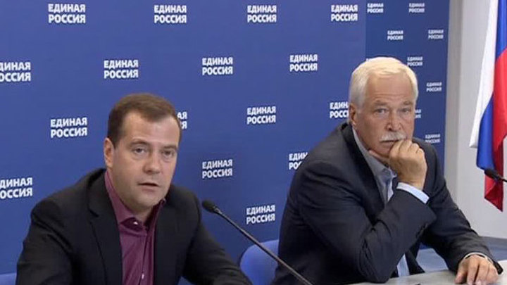 Премьер доволен успехами "Единой России" на выборах