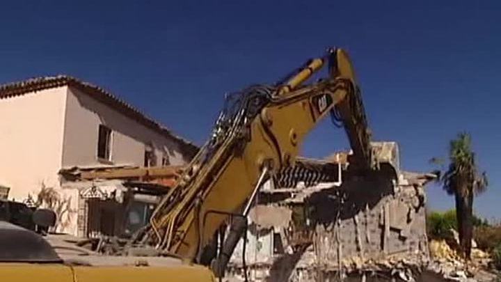 Франция. Снос незаконно построенных вилл