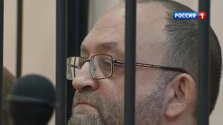 Суд пожалел взяточника из-за старенькой мамы