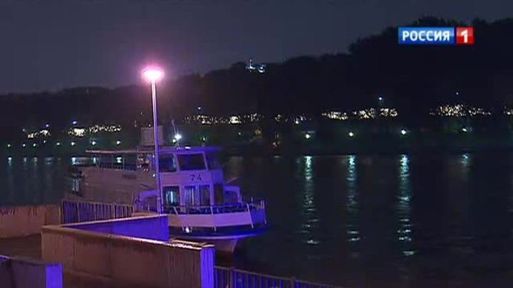 Набережные Москвы-реки подсветили - москвичи оценили