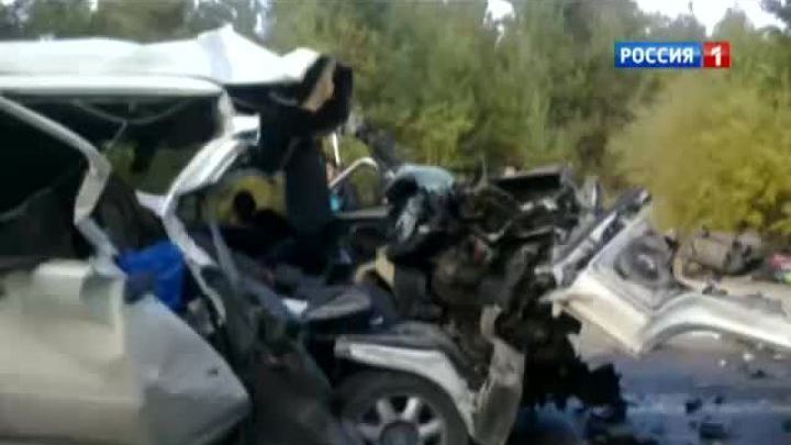 В Бурятии маршрутка столкнулась с грузовиком