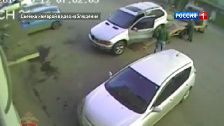 В Красноярске машину угнали с помощью эвакуатора