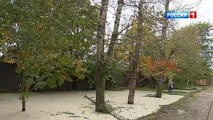 Липкая зона бедствия в поселке Крекшино