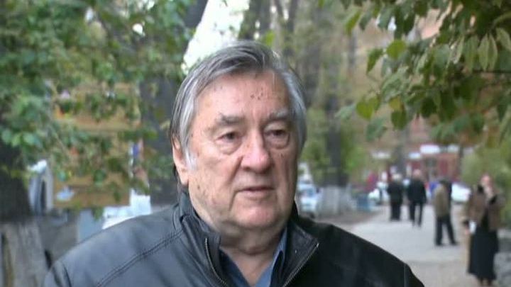 Александр Проханов: Америка на наших глазах сжирает страну за страной