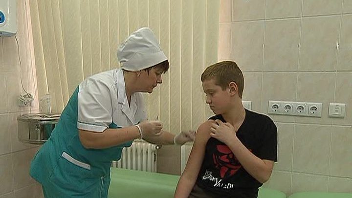 Москвичи выстраиваются в очередь за здоровьем