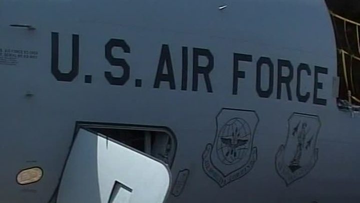 США начали сворачивать базу Манас в Киргизии