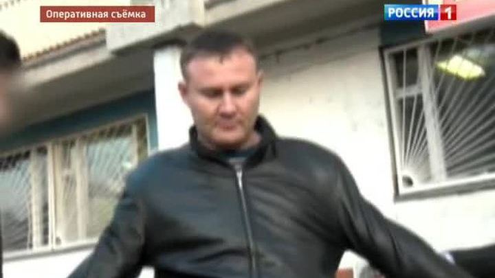Полицейских арестовали за записку о взятке