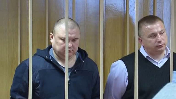 Халатные полицейские с Матвеевского рынка отправятся на год в колонию