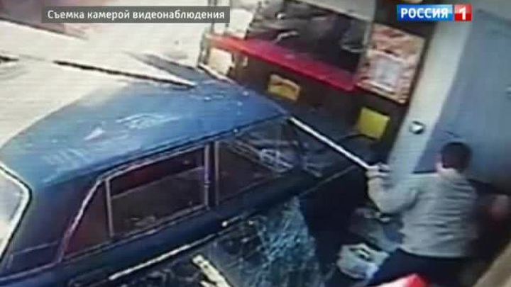 Омская полиция выясняет детали ДТП в супермаркете