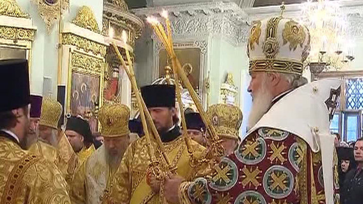 Патриарх Кирилл отслужил молебен в честь возрождения Данилового монастыря 