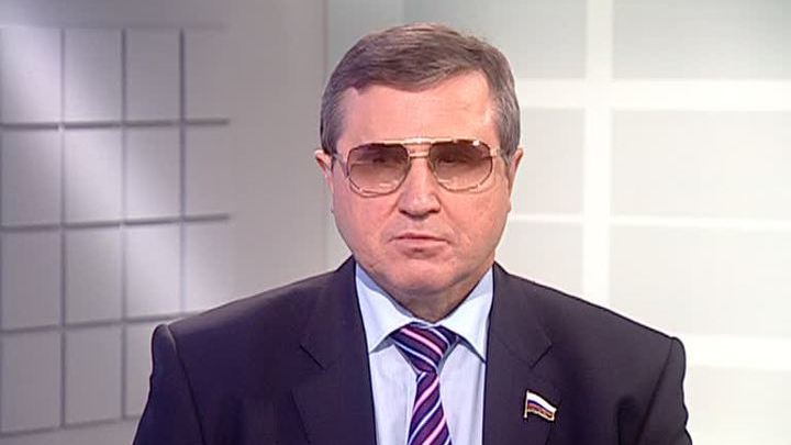 Олег Смолин: идеологию ЕГЭ надо менять