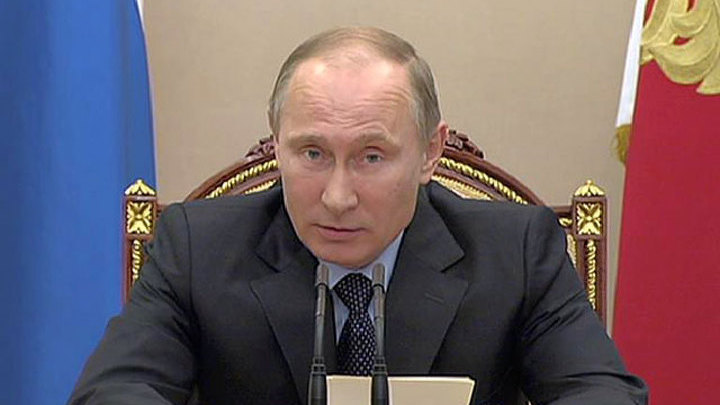Путин: общество должно быть нетерпимо к коррупции